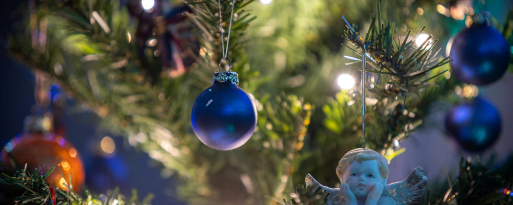 Best Ornament Hooks for Christmas Ornaments